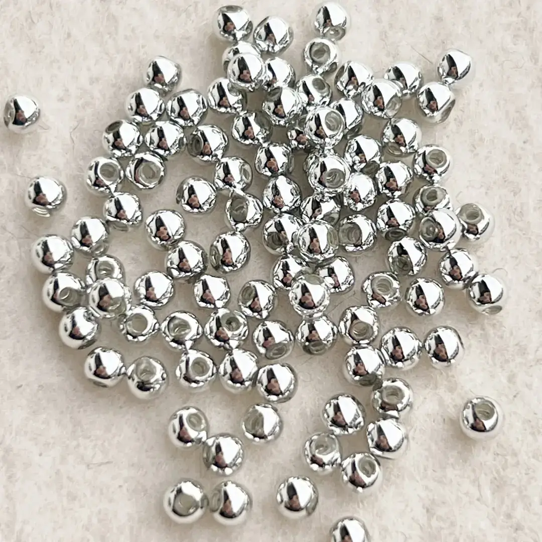Perlen 2,5 mm in echt versilbert – Bild 3 – Chiemgauer Heimatwerk Trachten-Onlineshop Perlen 2,5 mm in echt versilbert - Bild 3 - Chiemgauer Heimatwerk Trachten-Onlineshop