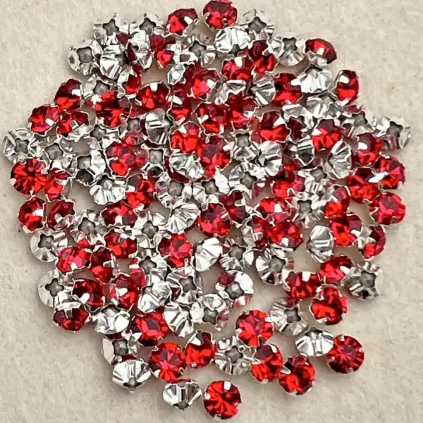 Swarovski Strassstein annähbar rot SS 29 (Kopie) – Bild 5 – Chiemgauer Heimatwerk Trachten-Onlineshop Swarovski Strassstein annähbar rot SS 29 (Kopie) - Bild 5 - Chiemgauer Heimatwerk Trachten-Onlineshop