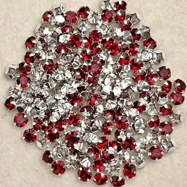 Swarovski Strassstein annähbar weinrot SS 29 – Bild 13 – Chiemgauer Heimatwerk Trachten-Onlineshop Swarovski Strassstein annähbar weinrot SS 29 - Bild 13 - Chiemgauer Heimatwerk Trachten-Onlineshop