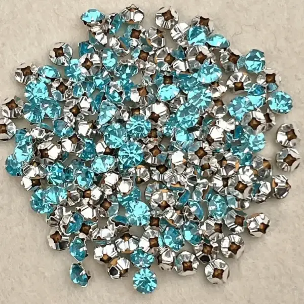 Swarovski Strassstein annähbar aqua SS 30 – Bild 21 – Chiemgauer Heimatwerk Trachten-Onlineshop Swarovski Strassstein annähbar aqua SS 30 - Bild 21 - Chiemgauer Heimatwerk Trachten-Onlineshop