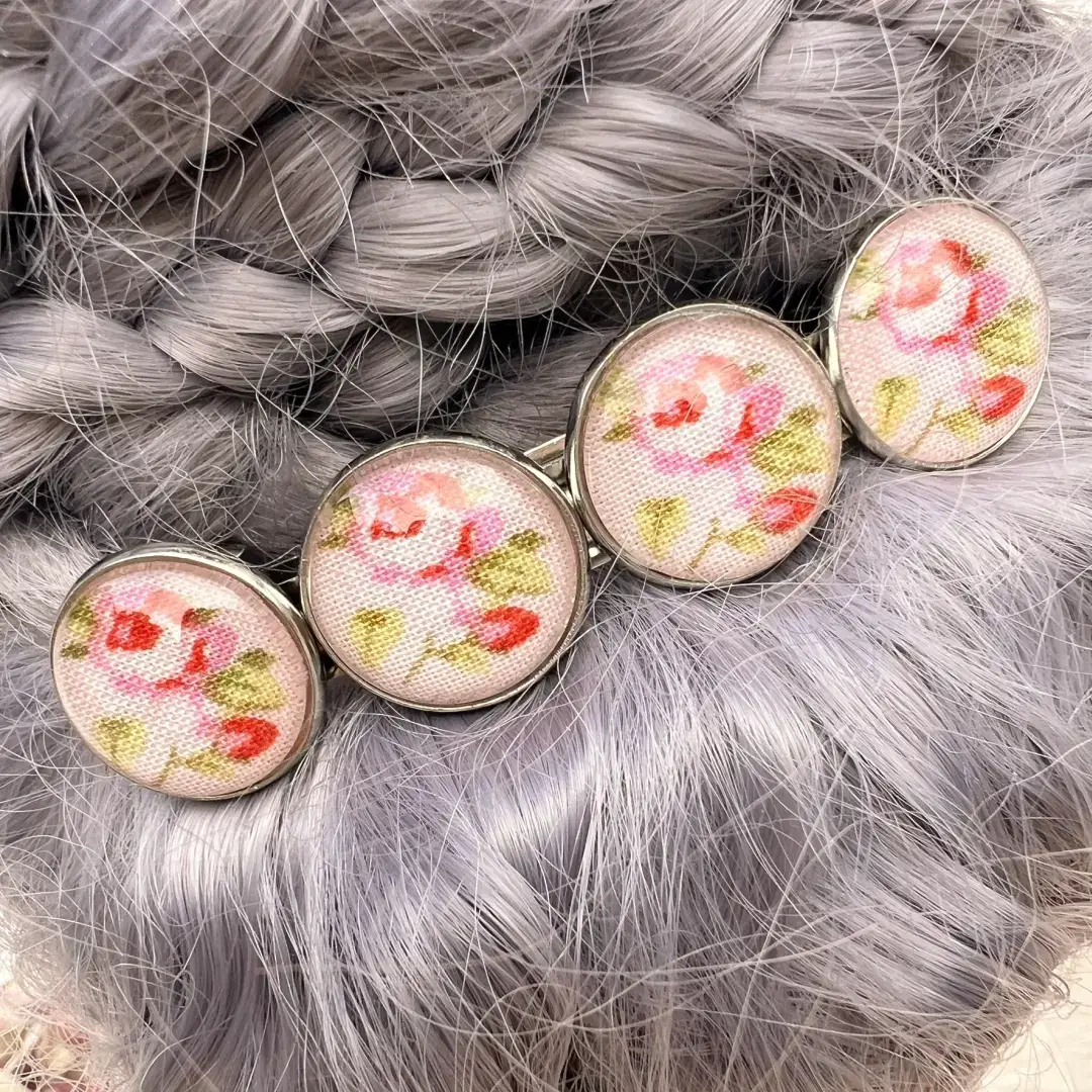 Trachten-Haarspange für Damen mit Rosen No. 5 – Bild 18 – Chiemgauer Heimatwerk Trachten-Onlineshop Trachten-Haarspange für Damen mit Rosen No. 5 - Bild 18 - Chiemgauer Heimatwerk Trachten-Onlineshop