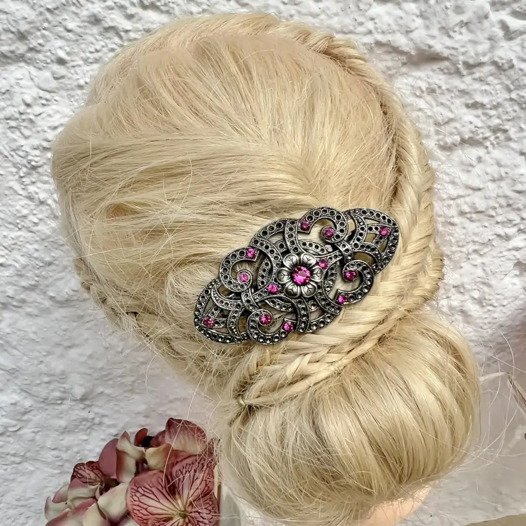 Trachten-Haarspange mit Swarovski Steinen No. 18 – Bild 17 – Chiemgauer Heimatwerk Trachten-Onlineshop Trachten-Haarspange mit Swarovski Steinen No. 18 - Bild 17 - Chiemgauer Heimatwerk Trachten-Onlineshop