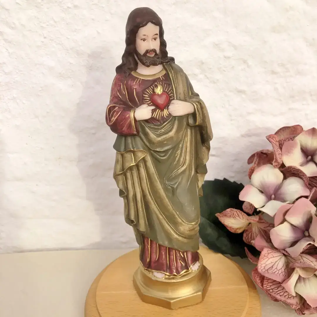 Wachsfigur Herz Jesu – Bild 1 – Chiemgauer Heimatwerk Trachten-Onlineshop Wachsfigur Herz Jesu - Bild 1 - Chiemgauer Heimatwerk Trachten-Onlineshop