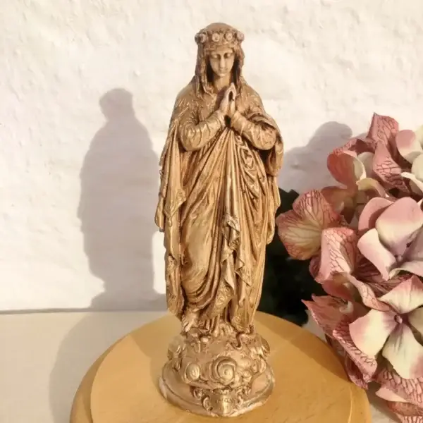 Wachsfigur Madonna altgold – Bild 13 – Chiemgauer Heimatwerk Trachten-Onlineshop Wachsfigur Madonna altgold - Bild 13 - Chiemgauer Heimatwerk Trachten-Onlineshop