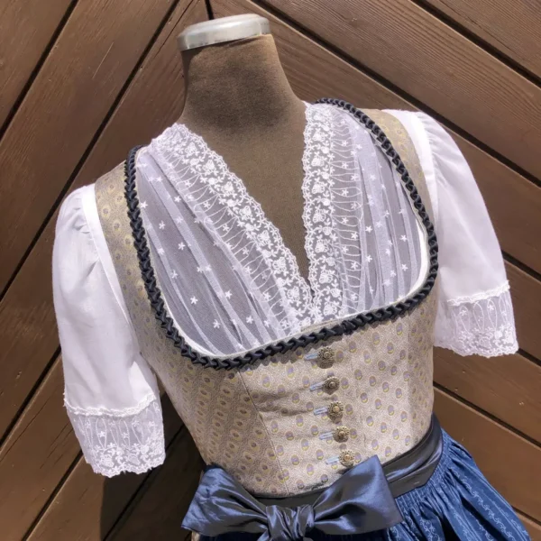 Waldorff Dirndlblusen kurzarm - Chiemgauer Heimatwerk Trachten-Onlineshop