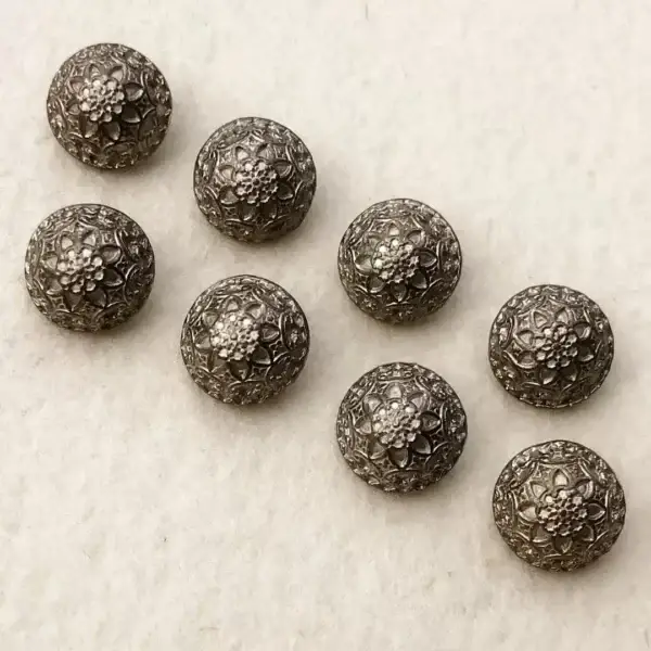 Dirndlknopf Trachtenknopf antik-silber No. 29 - Bild 1 - Chiemgauer Heimatwerk Trachten-Onlineshop