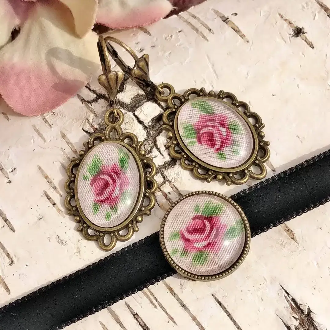 Dirndlschmuck Trachtenschmuck-Set für Damen No. 106 – Bild 1 – Chiemgauer Heimatwerk Trachten-Onlineshop Dirndlschmuck Trachtenschmuck-Set für Damen No. 106 - Bild 1 - Chiemgauer Heimatwerk Trachten-Onlineshop
