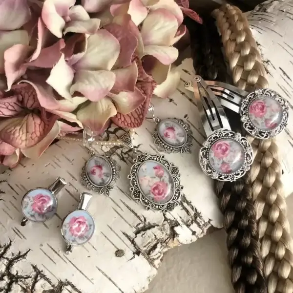 Dirndlschmuck Trachtenschmuck-Set für Damen No. 185 – Bild 1 – Chiemgauer Heimatwerk Trachten-Onlineshop Dirndlschmuck Trachtenschmuck-Set für Damen No. 185 - Bild 1 - Chiemgauer Heimatwerk Trachten-Onlineshop