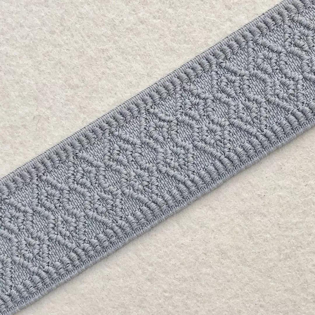 Elastisches Trachtenband in hellgrau – Bild 1 – Chiemgauer Heimatwerk Trachten-Onlineshop Elastisches Trachtenband in hellgrau - Bild 1 - Chiemgauer Heimatwerk Trachten-Onlineshop
