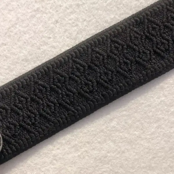 Elastisches Trachtenband in schwarz – Bild 1 – Chiemgauer Heimatwerk Trachten-Onlineshop Elastisches Trachtenband in schwarz - Bild 1 - Chiemgauer Heimatwerk Trachten-Onlineshop