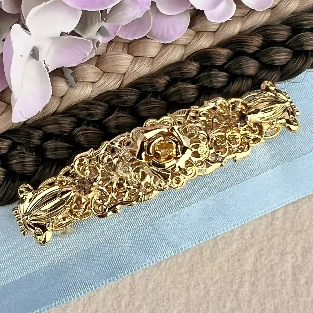 Filigrane Trachten-Haarspange gold No. 6 – Bild 1 – Chiemgauer Heimatwerk Trachten-Onlineshop Filigrane Trachten-Haarspange gold No. 6 - Bild 1 - Chiemgauer Heimatwerk Trachten-Onlineshop