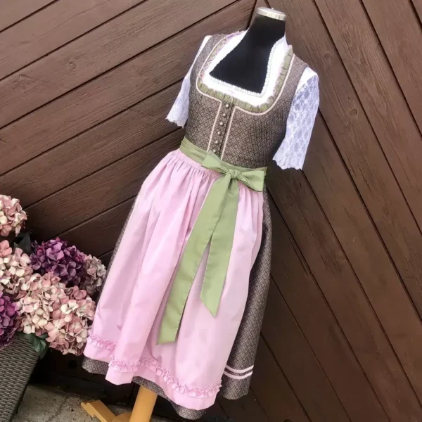 Hammerschmid Dirndl braun-rosa – Bild 1 – Chiemgauer Heimatwerk Trachten-Onlineshop Hammerschmid Dirndl braun-rosa - Bild 1 - Chiemgauer Heimatwerk Trachten-Onlineshop