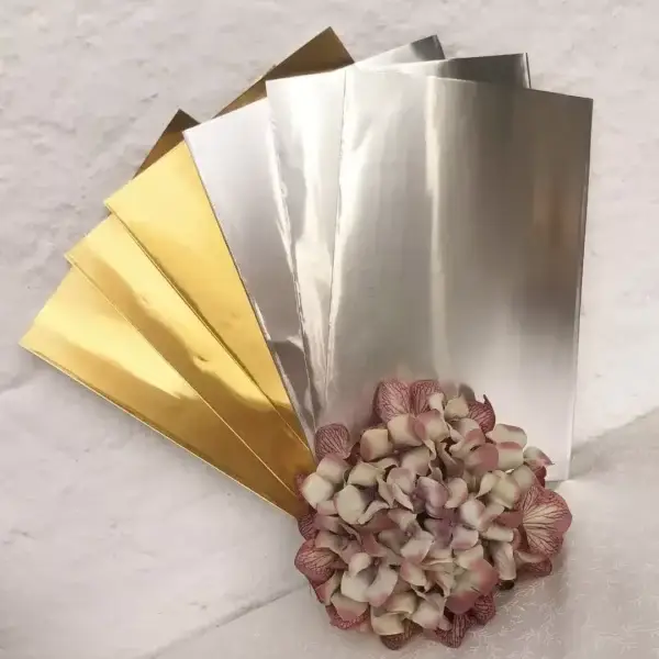 Metallfolie Bastelfolie gold-silber – Bild 1 – Chiemgauer Heimatwerk Trachten-Onlineshop Metallfolie Bastelfolie gold-silber - Bild 1 - Chiemgauer Heimatwerk Trachten-Onlineshop