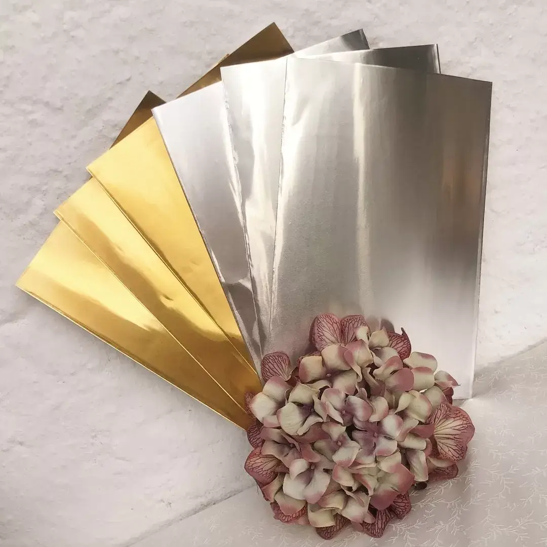 Metallfolie Bastelfolie gold-silber – Bild 1 – Chiemgauer Heimatwerk Trachten-Onlineshop Metallfolie Bastelfolie gold-silber - Bild 1 - Chiemgauer Heimatwerk Trachten-Onlineshop