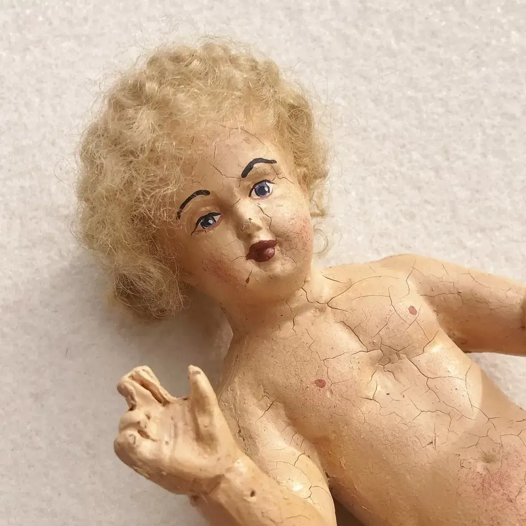 Jesulein klein handgefertigte Wachsmodel für Klosterarbeit No. 5 – Bild 7 – Chiemgauer Heimatwerk Trachten-Onlineshop Jesulein klein handgefertigte Wachsmodel für Klosterarbeit No. 5 - Bild 7 - Chiemgauer Heimatwerk Trachten-Onlineshop