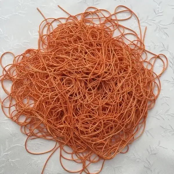 Boulliondraht Zackenboullion fein mandarine – Bild 1 – Chiemgauer Heimatwerk Trachten-Onlineshop Boulliondraht Zackenboullion fein mandarine - Bild 1 - Chiemgauer Heimatwerk Trachten-Onlineshop