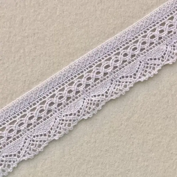 Klöppelspitze aus Baumwolle in beige No. 21 – Bild 1 – Chiemgauer Heimatwerk Trachten-Onlineshop Klöppelspitze aus Baumwolle in beige No. 21 - Bild 1 - Chiemgauer Heimatwerk Trachten-Onlineshop