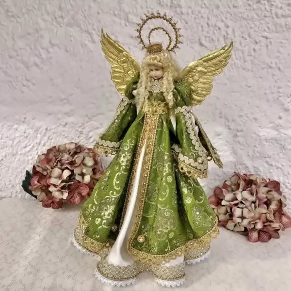Klosterarbeit Weihnachtsengel in olivgrรผn-gold – Bild 1 – Chiemgauer Heimatwerk Trachten-Onlineshop Klosterarbeit Weihnachtsengel in olivgrรผn-gold - Bild 1 - Chiemgauer Heimatwerk Trachten-Onlineshop