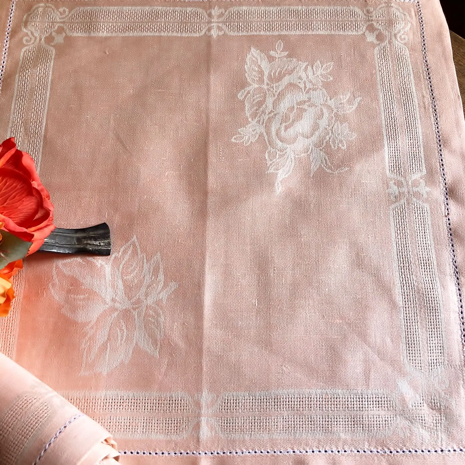 Leinen Serviette in altrosa – Bild 7 – Chiemgauer Heimatwerk Trachten-Onlineshop Leinen Serviette in altrosa - Bild 7 - Chiemgauer Heimatwerk Trachten-Onlineshop