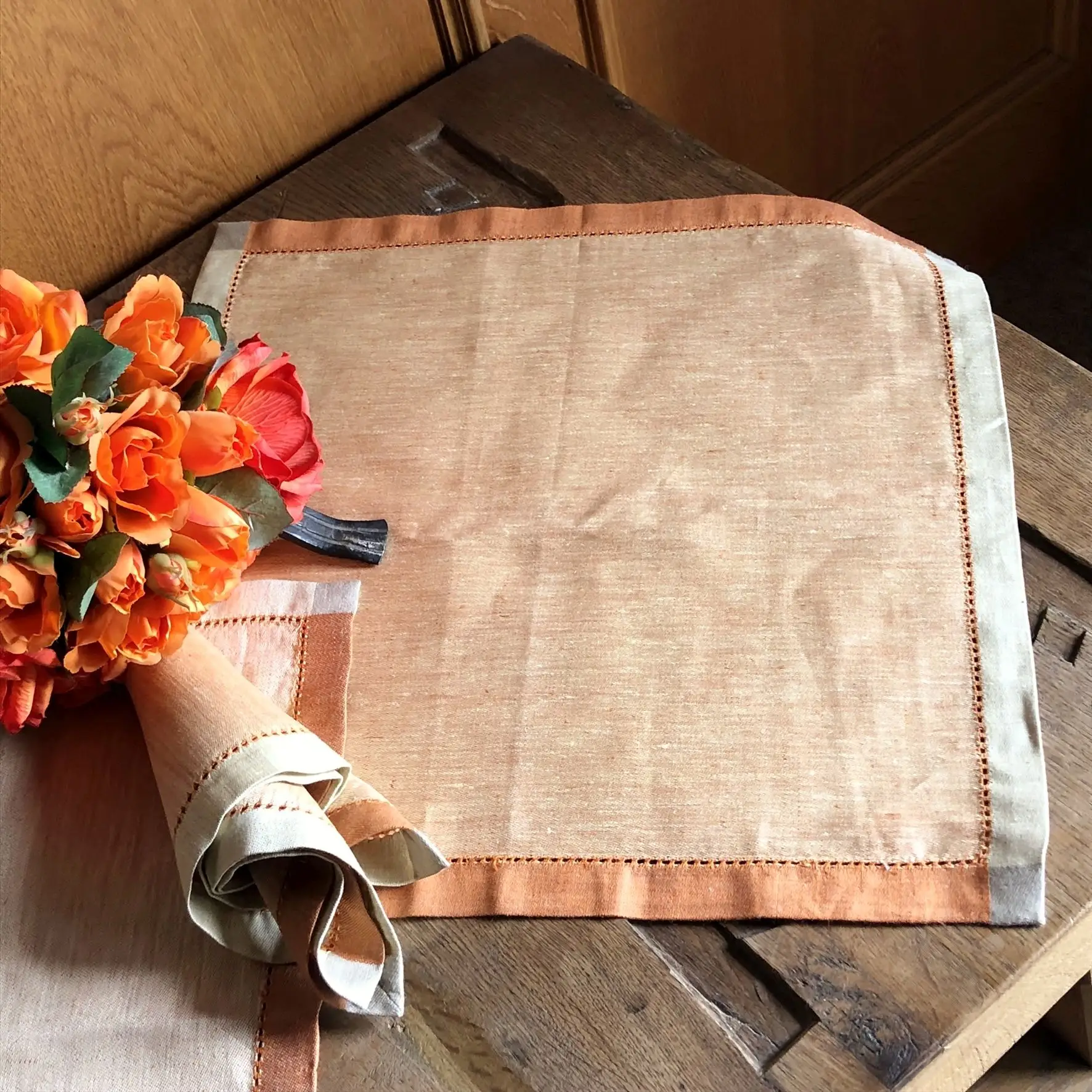 Leinen Serviette in terrakotta – Bild 6 – Chiemgauer Heimatwerk Trachten-Onlineshop Leinen Serviette in terrakotta - Bild 6 - Chiemgauer Heimatwerk Trachten-Onlineshop
