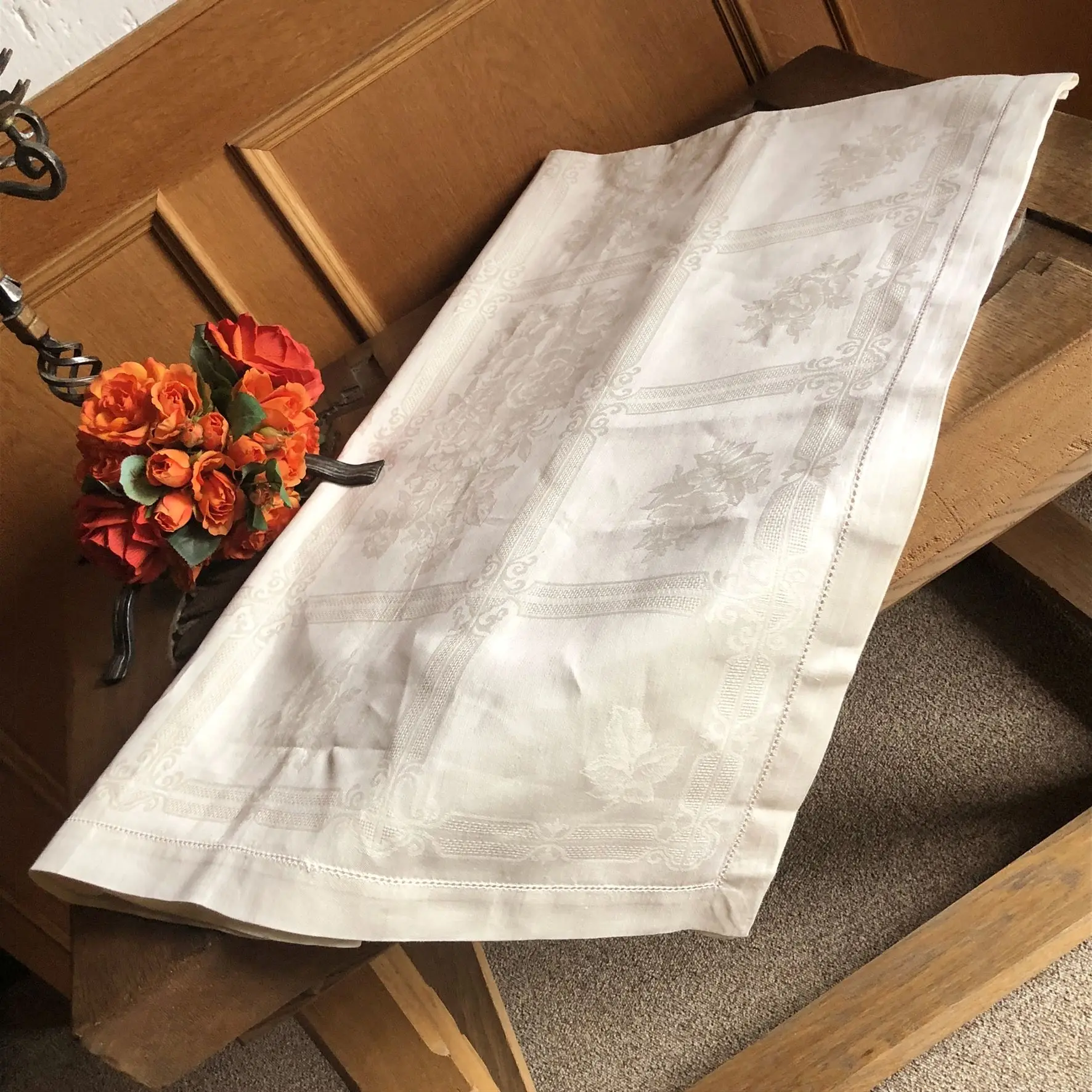 Leinen Tischdecke in creme – Bild 7 – Chiemgauer Heimatwerk Trachten-Onlineshop Leinen Tischdecke in creme - Bild 7 - Chiemgauer Heimatwerk Trachten-Onlineshop
