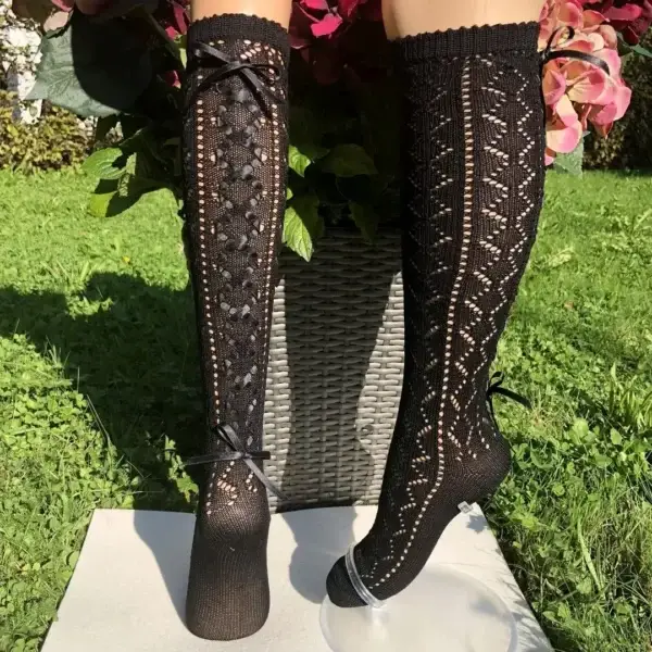 Lusana Trachtenstrümpfe Kniestrümpfe in schwarz No. 4 – Bild 1 – Chiemgauer Heimatwerk Trachten-Onlineshop Lusana Trachtenstrümpfe Kniestrümpfe in schwarz No. 4 - Bild 1 - Chiemgauer Heimatwerk Trachten-Onlineshop