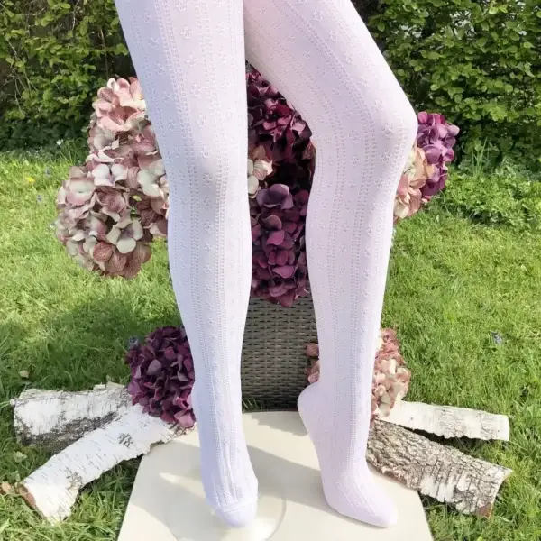 Lusana Trachtenstrumpfhose mit Ajourmuster in weiß – Bild 1 – Chiemgauer Heimatwerk Trachten-Onlineshop Lusana Trachtenstrumpfhose mit Ajourmuster in weiß - Bild 1 - Chiemgauer Heimatwerk Trachten-Onlineshop