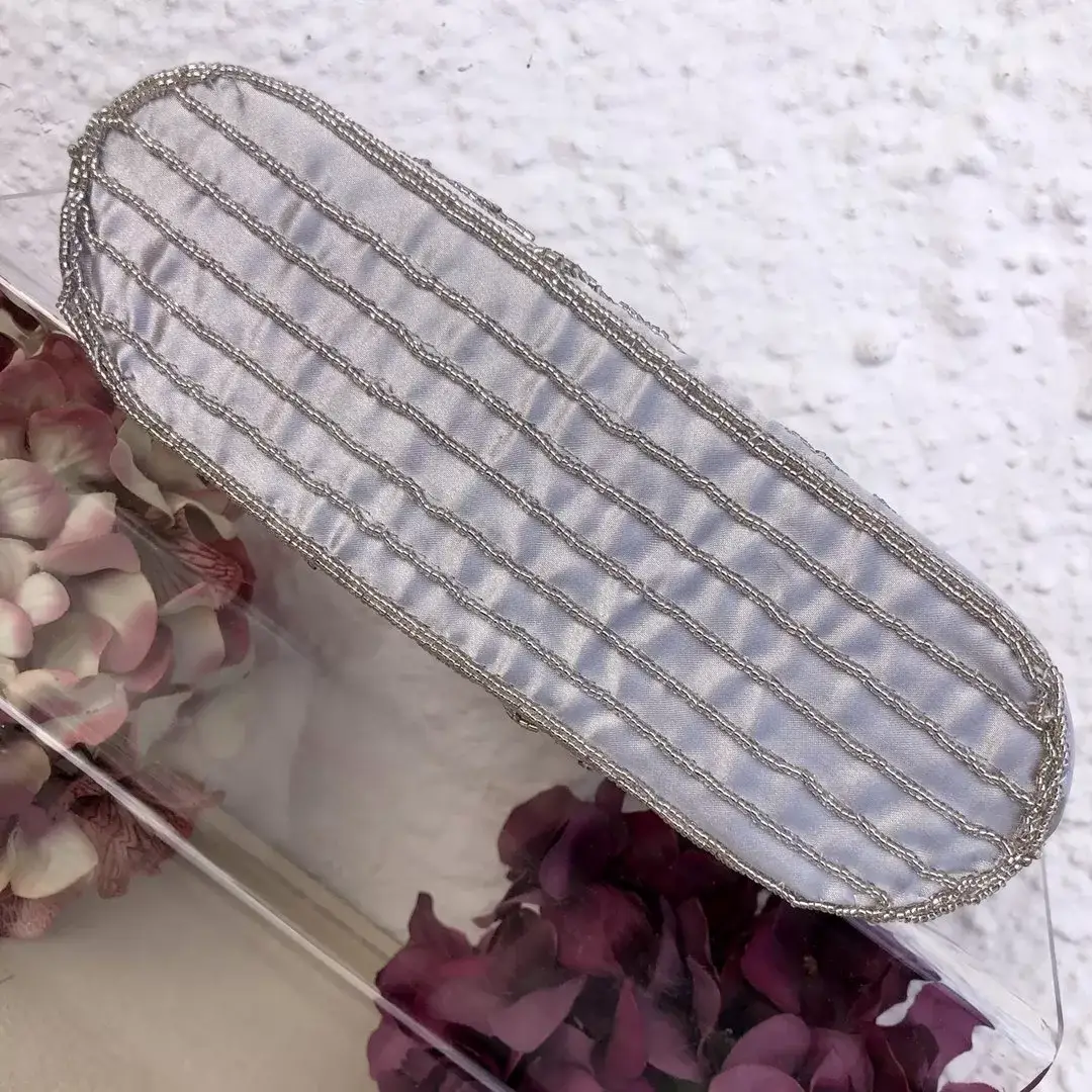 Perlentasche Trachtentasche für Damen No. 11 – Bild 15 – Chiemgauer Heimatwerk Trachten-Onlineshop Perlentasche Trachtentasche für Damen No. 11 - Bild 15 - Chiemgauer Heimatwerk Trachten-Onlineshop