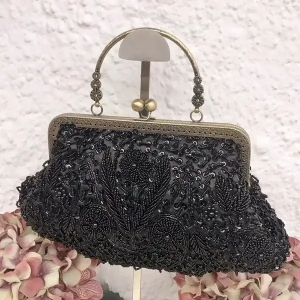 Perlentasche Trachtentasche für Damen No. 31 – Bild 1 – Chiemgauer Heimatwerk Trachten-Onlineshop Perlentasche Trachtentasche für Damen No. 31 - Bild 1 - Chiemgauer Heimatwerk Trachten-Onlineshop