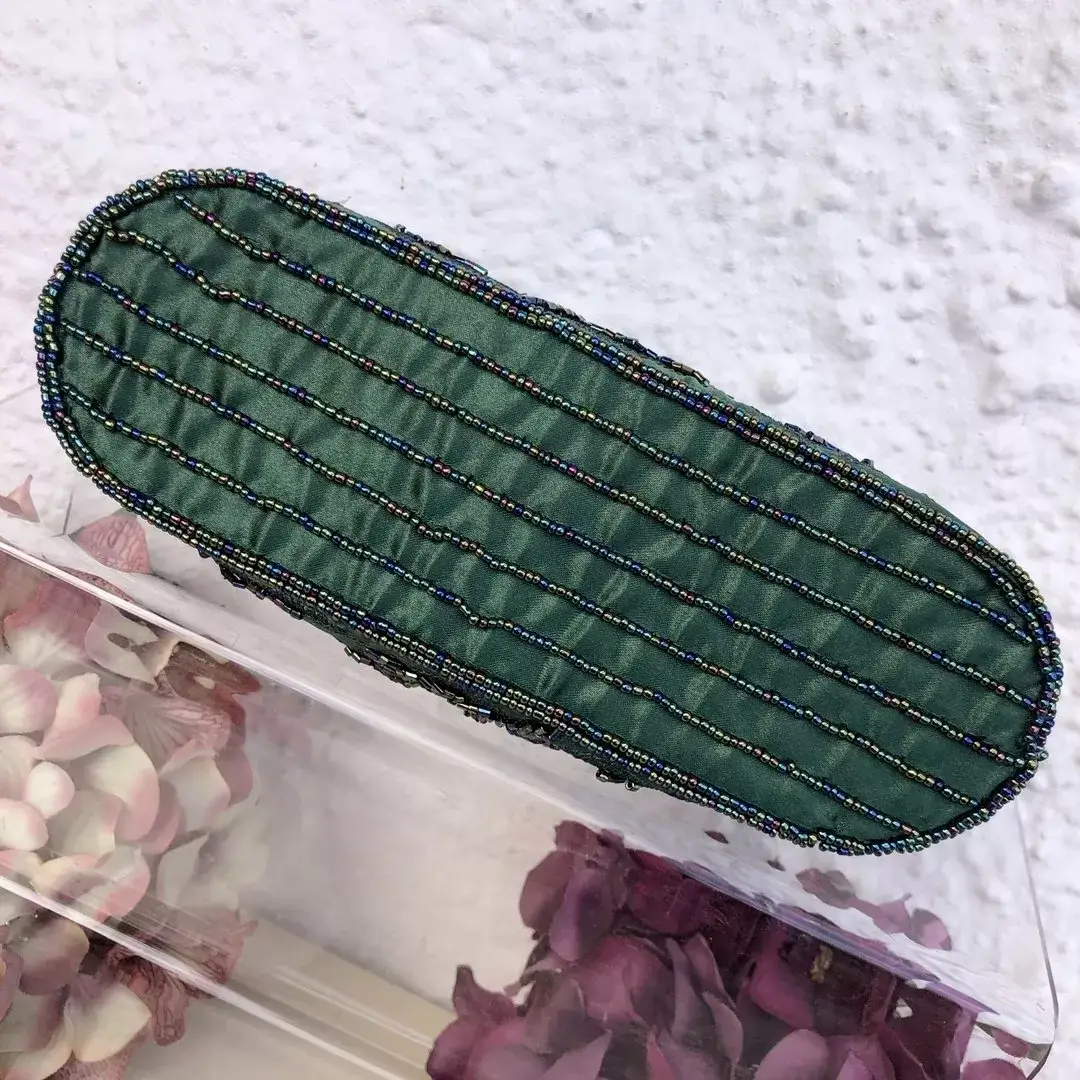 Perlentasche Trachtentasche für Damen No. 6 – Bild 23 – Chiemgauer Heimatwerk Trachten-Onlineshop Perlentasche Trachtentasche für Damen No. 6 - Bild 23 - Chiemgauer Heimatwerk Trachten-Onlineshop