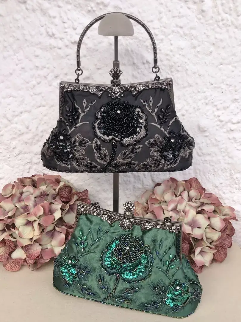 Perlentasche Trachtentasche für Damen No. 6 – Bild 24 – Chiemgauer Heimatwerk Trachten-Onlineshop Perlentasche Trachtentasche für Damen No. 6 - Bild 24 - Chiemgauer Heimatwerk Trachten-Onlineshop