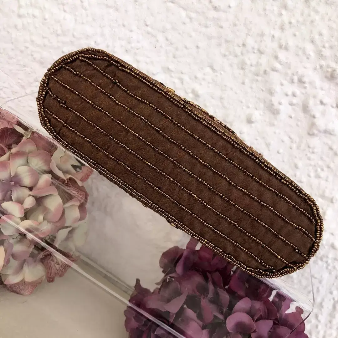 Perlentasche Trachtentasche für Damen No. 7 – Bild 23 – Chiemgauer Heimatwerk Trachten-Onlineshop Perlentasche Trachtentasche für Damen No. 7 - Bild 23 - Chiemgauer Heimatwerk Trachten-Onlineshop