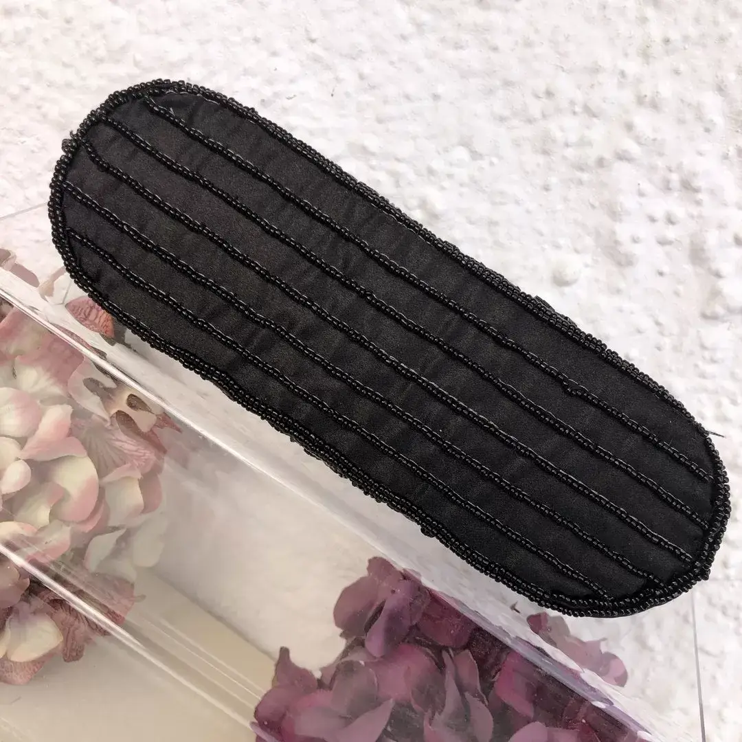 Perlentasche Trachtentasche für Damen No. 9 – Bild 16 – Chiemgauer Heimatwerk Trachten-Onlineshop Perlentasche Trachtentasche für Damen No. 9 - Bild 16 - Chiemgauer Heimatwerk Trachten-Onlineshop
