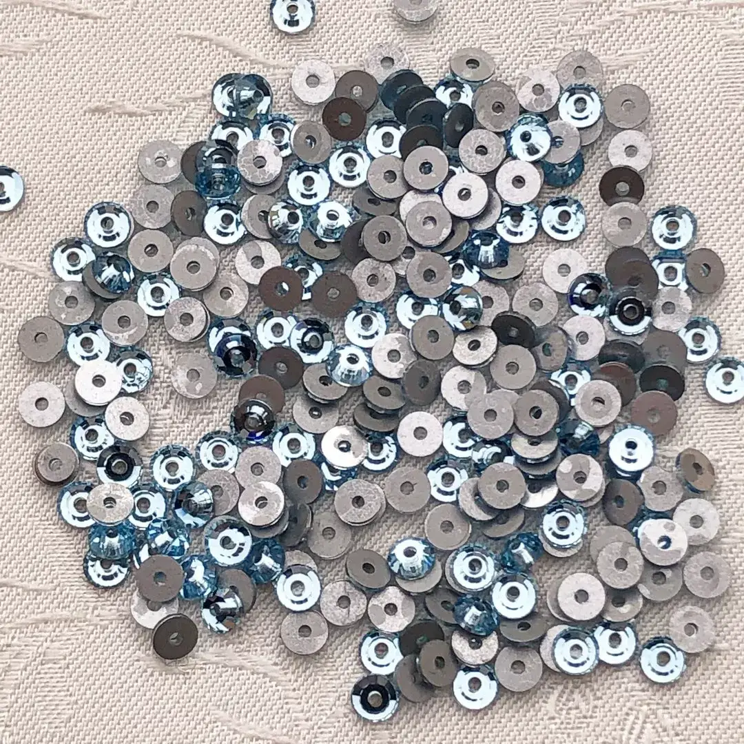 Swarovski Lochstrass aquamarine 3 mm – Bild 1 – Chiemgauer Heimatwerk Trachten-Onlineshop Swarovski Lochstrass aquamarine 3 mm - Bild 1 - Chiemgauer Heimatwerk Trachten-Onlineshop