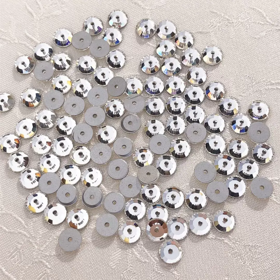 Swarovski Lochstrass kristall 3 mm – Bild 1 – Chiemgauer Heimatwerk Trachten-Onlineshop Swarovski Lochstrass kristall 3 mm - Bild 1 - Chiemgauer Heimatwerk Trachten-Onlineshop