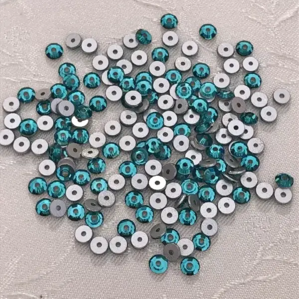 Swarovski Lochstrass petrol 3 mm – Bild 1 – Chiemgauer Heimatwerk Trachten-Onlineshop Swarovski Lochstrass petrol 3 mm - Bild 1 - Chiemgauer Heimatwerk Trachten-Onlineshop