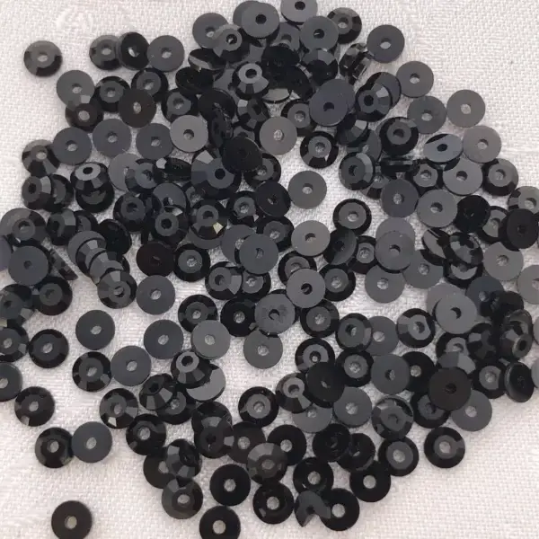 Swarovski Lochstrass schwarz 3 mm – Bild 1 – Chiemgauer Heimatwerk Trachten-Onlineshop Swarovski Lochstrass schwarz 3 mm - Bild 1 - Chiemgauer Heimatwerk Trachten-Onlineshop