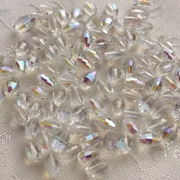 Swarovski Olive geschliffen kristall AB 8 mm – Bild 1 – Chiemgauer Heimatwerk Trachten-Onlineshop Swarovski Olive geschliffen kristall AB 8 mm - Bild 1 - Chiemgauer Heimatwerk Trachten-Onlineshop