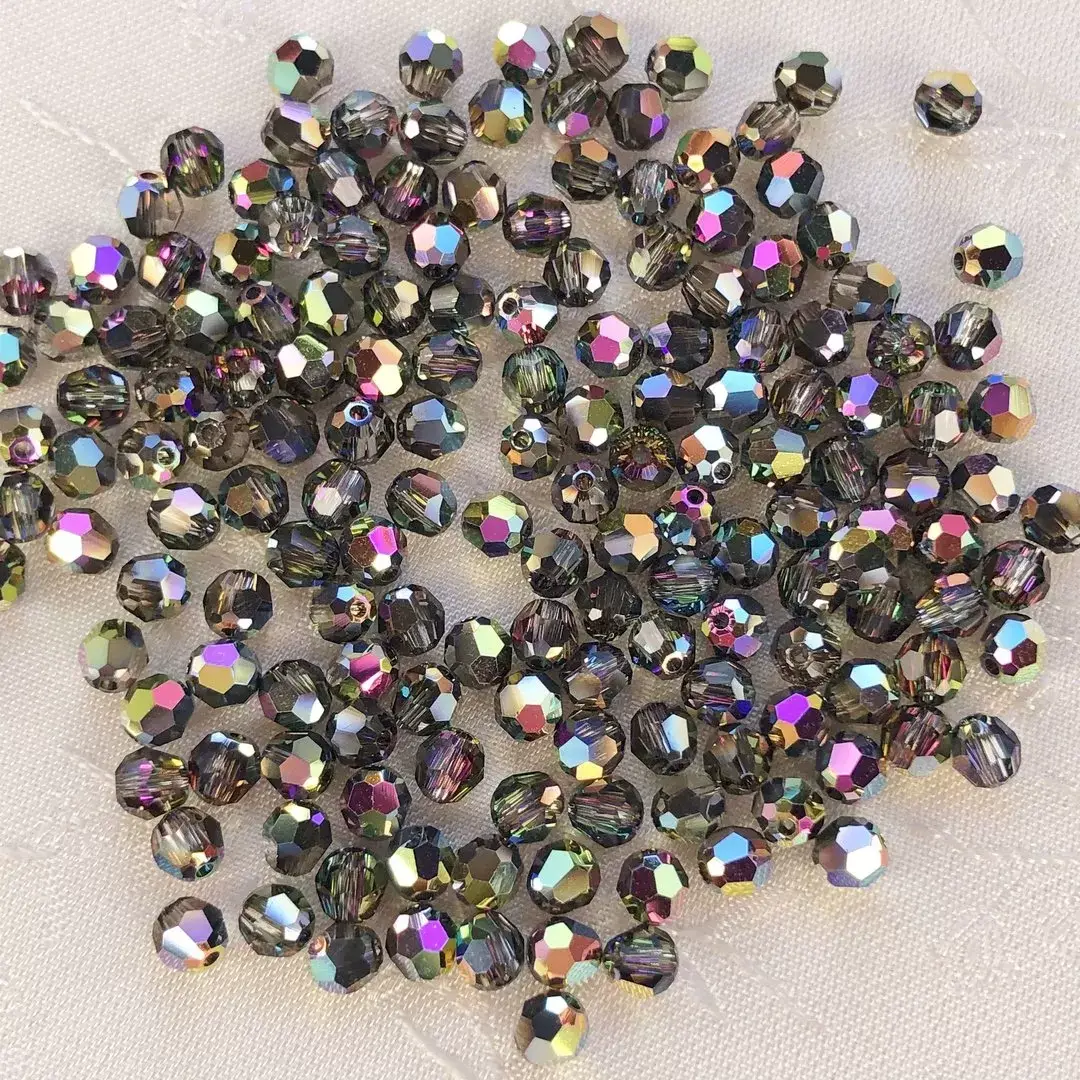 Swarovski Perle geschliffen anthrazit AB 4 mm – Bild 1 – Chiemgauer Heimatwerk Trachten-Onlineshop Swarovski Perle geschliffen anthrazit AB 4 mm - Bild 1 - Chiemgauer Heimatwerk Trachten-Onlineshop