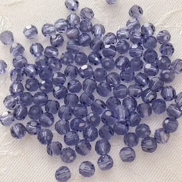 Swarovski Perle geschliffen flieder 3 mm – Bild 1 – Chiemgauer Heimatwerk Trachten-Onlineshop Swarovski Perle geschliffen flieder 3 mm - Bild 1 - Chiemgauer Heimatwerk Trachten-Onlineshop