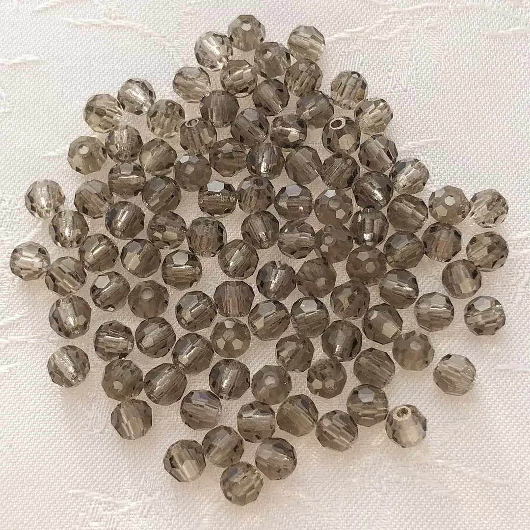 Swarovski Perle geschliffen grau 3 mm – Bild 1 – Chiemgauer Heimatwerk Trachten-Onlineshop Swarovski Perle geschliffen grau 3 mm - Bild 1 - Chiemgauer Heimatwerk Trachten-Onlineshop