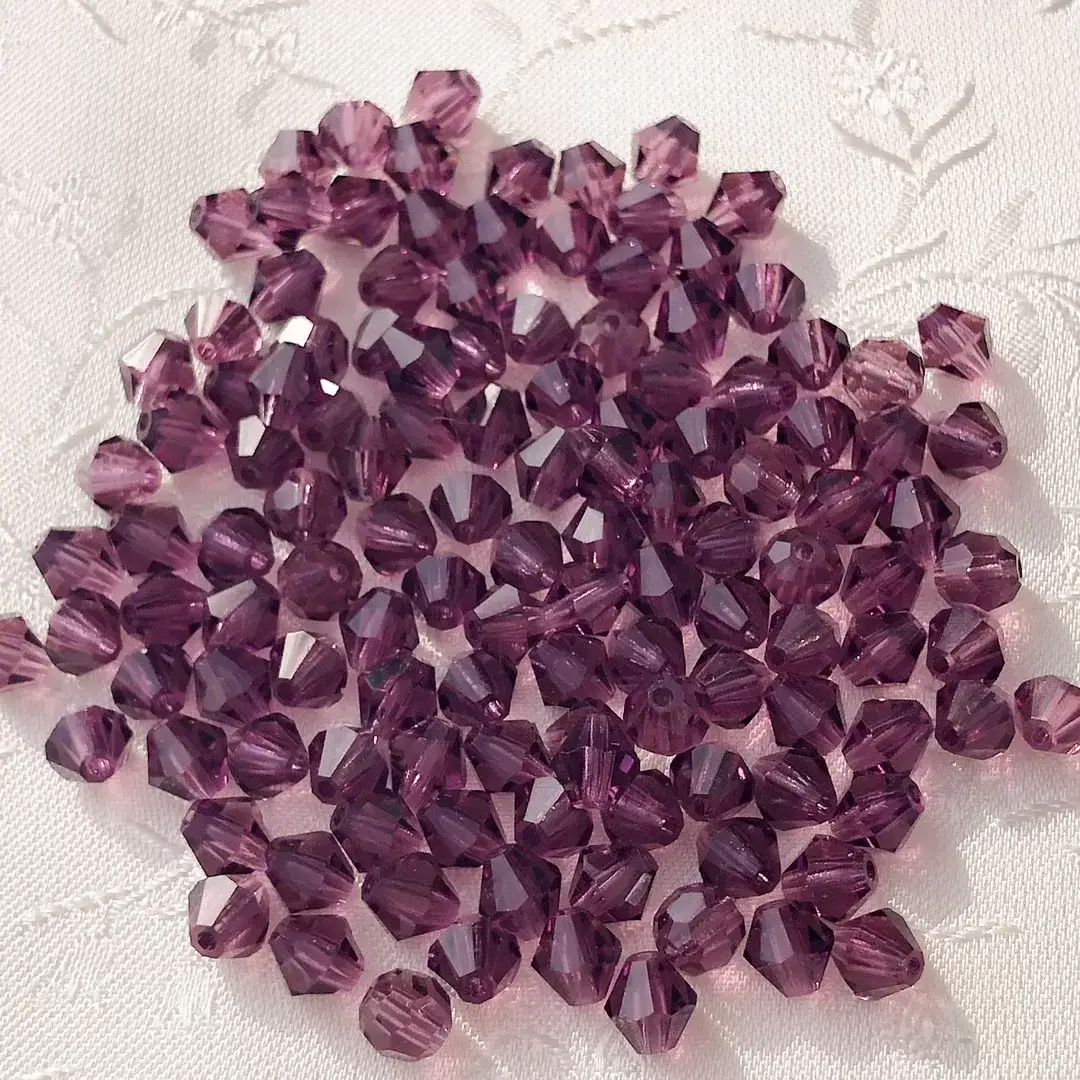Swarovski Rhombe geschliffen amethyst 5 mm – Bild 1 – Chiemgauer Heimatwerk Trachten-Onlineshop Swarovski Rhombe geschliffen amethyst 5 mm - Bild 1 - Chiemgauer Heimatwerk Trachten-Onlineshop