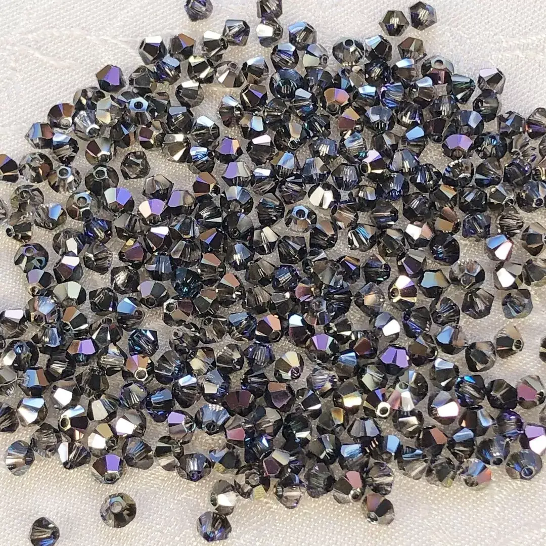 Swarovski Rhombe geschliffen azur AB 3 mm – Bild 1 – Chiemgauer Heimatwerk Trachten-Onlineshop Swarovski Rhombe geschliffen azur AB 3 mm - Bild 1 - Chiemgauer Heimatwerk Trachten-Onlineshop