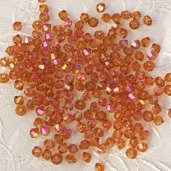Swarovski Rhombe geschliffen orange 3 mm – Bild 1 – Chiemgauer Heimatwerk Trachten-Onlineshop Swarovski Rhombe geschliffen orange 3 mm - Bild 1 - Chiemgauer Heimatwerk Trachten-Onlineshop