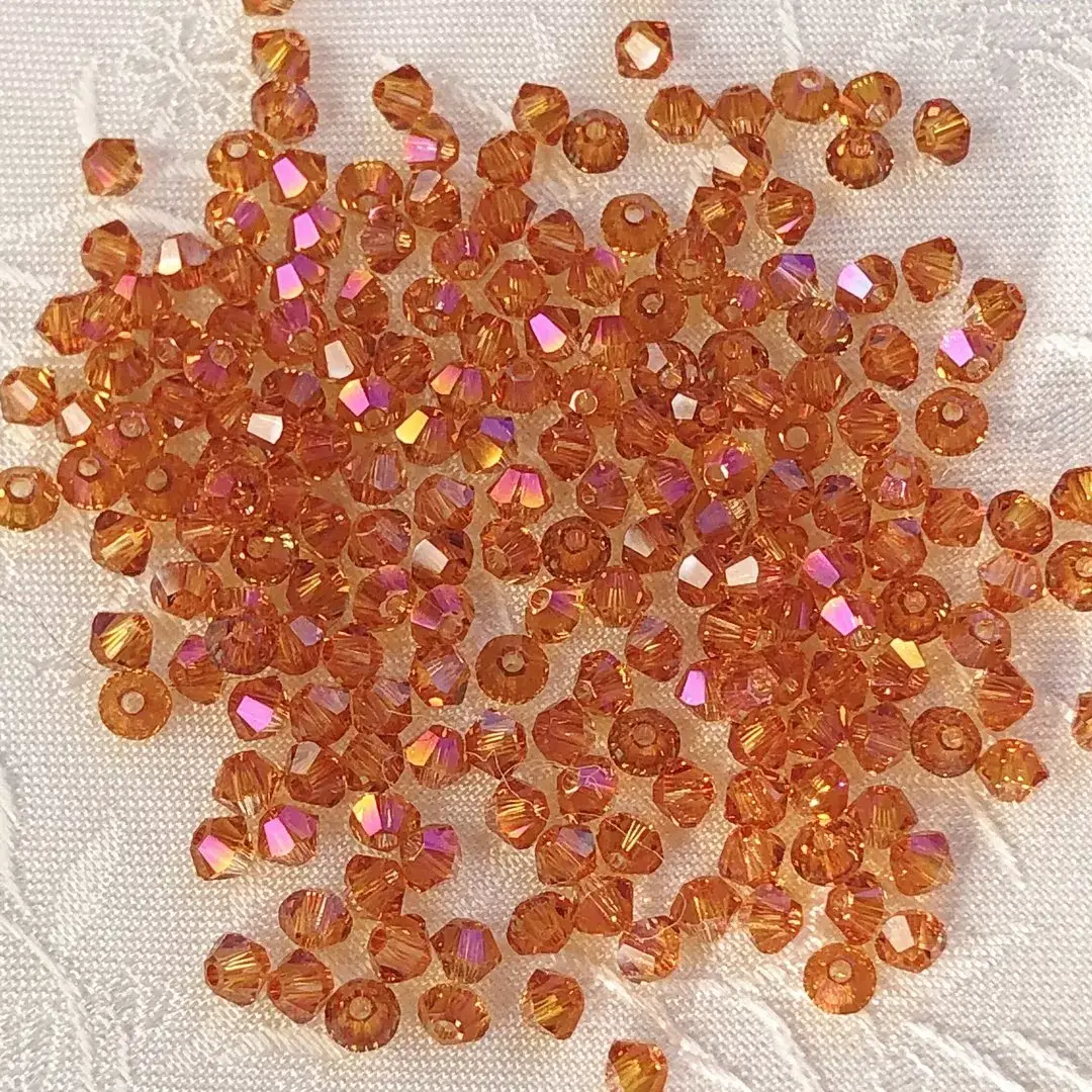 Swarovski Rhombe geschliffen orange 3 mm – Bild 1 – Chiemgauer Heimatwerk Trachten-Onlineshop Swarovski Rhombe geschliffen orange 3 mm - Bild 1 - Chiemgauer Heimatwerk Trachten-Onlineshop