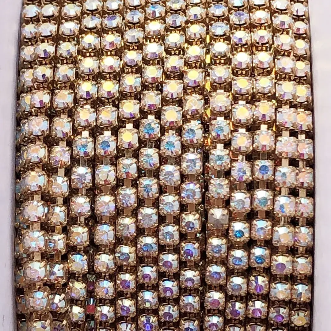 Swarovski Strasskette KristallAB No. 1 – Bild 13 – Chiemgauer Heimatwerk Trachten-Onlineshop Swarovski Strasskette KristallAB No. 1 - Bild 13 - Chiemgauer Heimatwerk Trachten-Onlineshop
