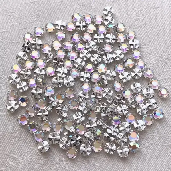 Swarovski Strassstein annähbar kristall AB SS 20 No. 17 – Bild 1 – Chiemgauer Heimatwerk Trachten-Onlineshop Swarovski Strassstein annähbar kristall AB SS 20 No. 17 - Bild 1 - Chiemgauer Heimatwerk Trachten-Onlineshop