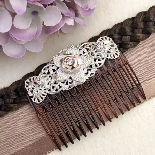 Trachten-Haarkamm mit Swarovski silber-rosé – Bild 19 – Chiemgauer Heimatwerk Trachten-Onlineshop Trachten-Haarkamm mit Swarovski silber-rosé - Bild 19 - Chiemgauer Heimatwerk Trachten-Onlineshop