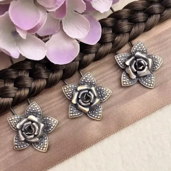 Trachten-Haarnadel mit Rose in bronze – Bild 1 – Chiemgauer Heimatwerk Trachten-Onlineshop Trachten-Haarnadel mit Rose in bronze - Bild 1 - Chiemgauer Heimatwerk Trachten-Onlineshop