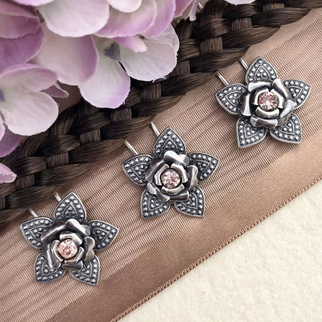 Trachten-Haarnadel mit Swarovski in rosè No. 1 – Bild 1 – Chiemgauer Heimatwerk Trachten-Onlineshop Trachten-Haarnadel mit Swarovski in rosè No. 1 - Bild 1 - Chiemgauer Heimatwerk Trachten-Onlineshop